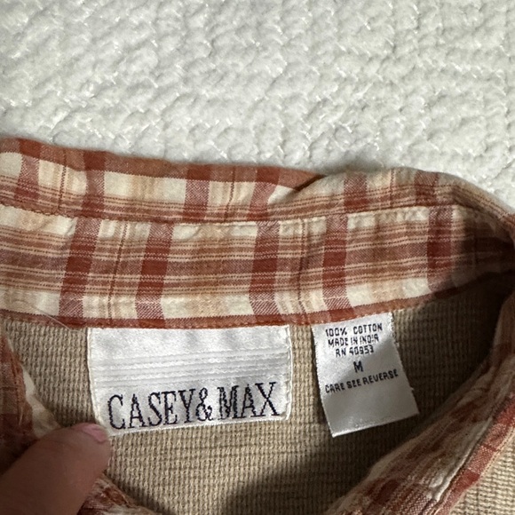 Vintage Casey & Max Men's Beige Embroidered Casual Shirt Size M - Picture 2 of 7